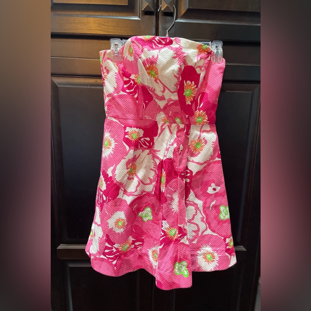 Pink LILLY PULITZER Bloom Strapless Dress in Cherry Begonias Print Size: 0 - Picture 3 of 10